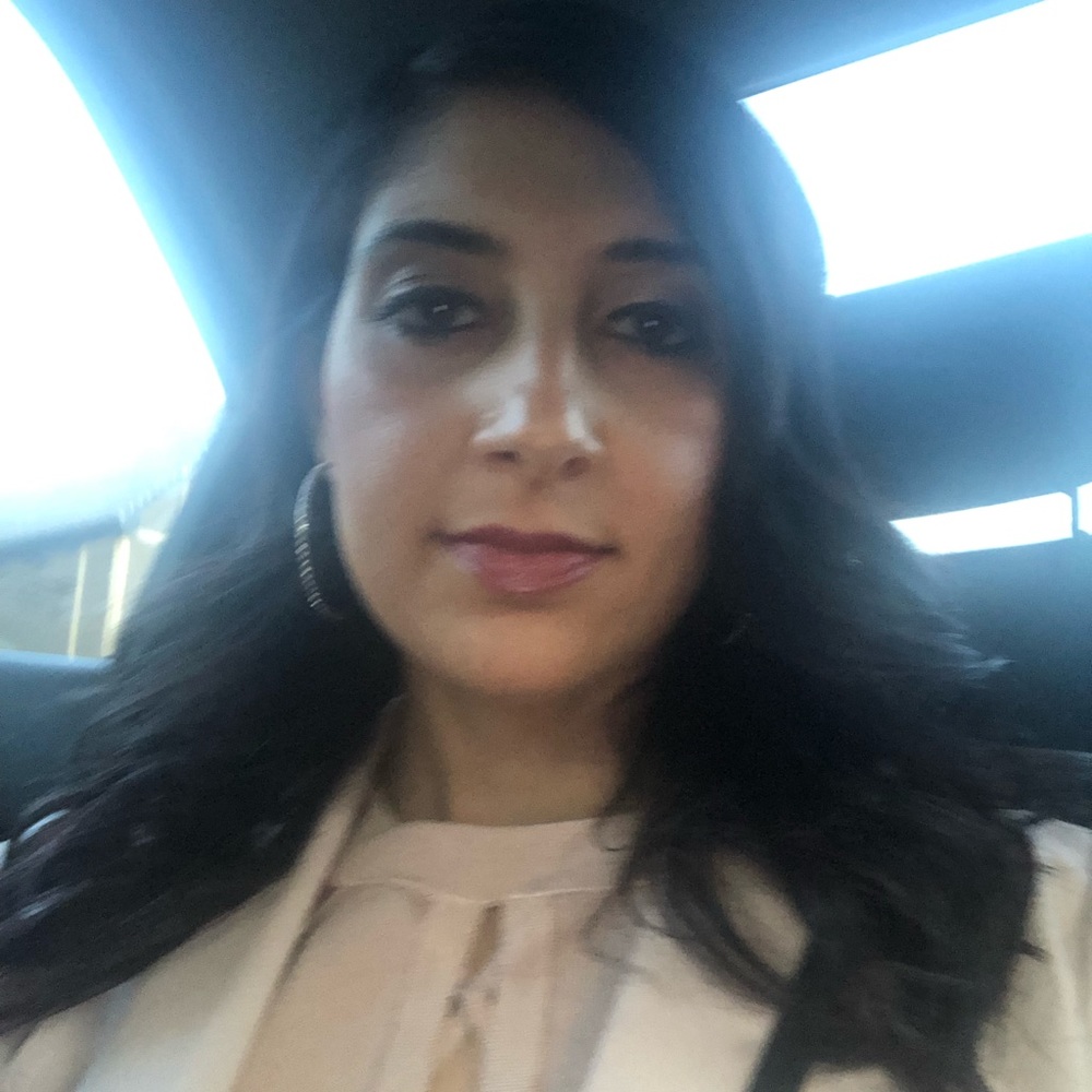 Meet your Posher, Salima